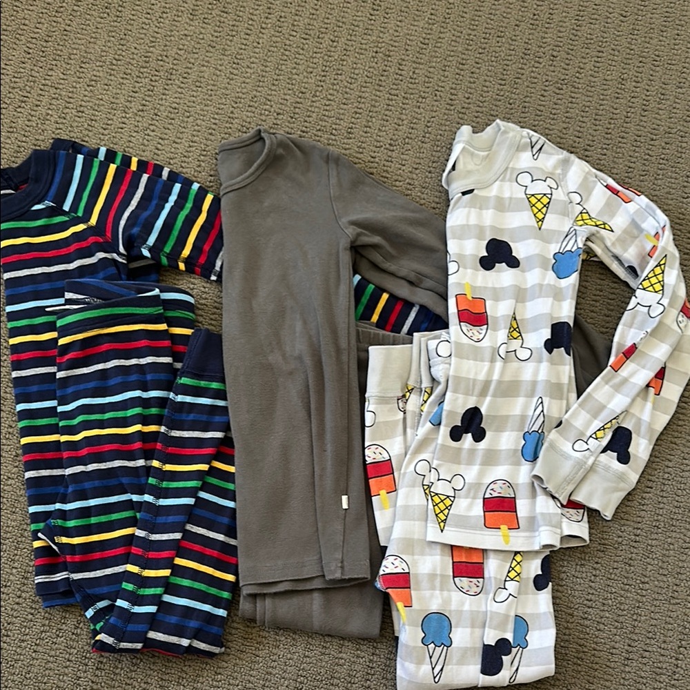 Bundle of 3 kids pajama sets size 6-7